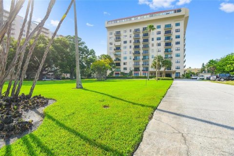 Condominio en venta en Tampa, Florida, 1 dormitorio, 45.89 m2 № 1835882 - foto 1
