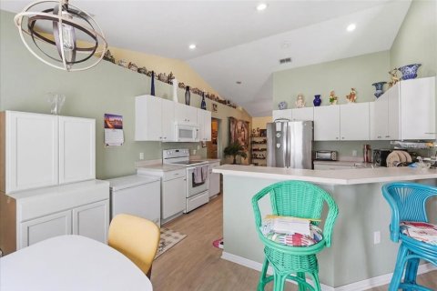 House in Lake Wales, Florida 3 bedrooms, 164.44 sq.m. № 2202376 - photo 18