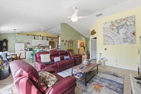 House in Lake Wales, Florida 3 bedrooms, 164.44 sq.m. № 2202376 - photo 12