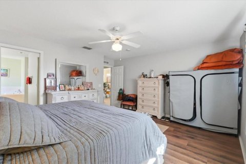 House in Lake Wales, Florida 3 bedrooms, 164.44 sq.m. № 2202376 - photo 26