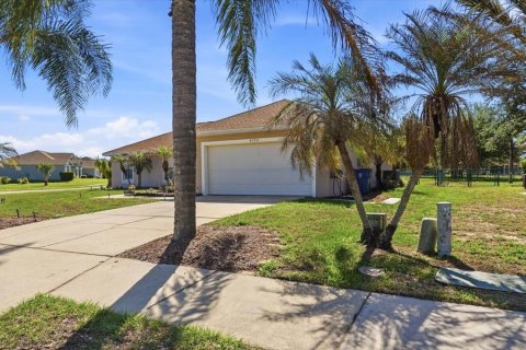 House in Lake Wales, Florida 3 bedrooms, 164.44 sq.m. № 2202376 - photo 6