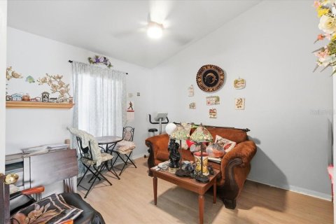 House in Lake Wales, Florida 3 bedrooms, 164.44 sq.m. № 2202376 - photo 10