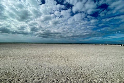 Condominio en alquiler en Sarasota, Florida, 2 dormitorios, 116.31 m2 № 1866409 - foto 22