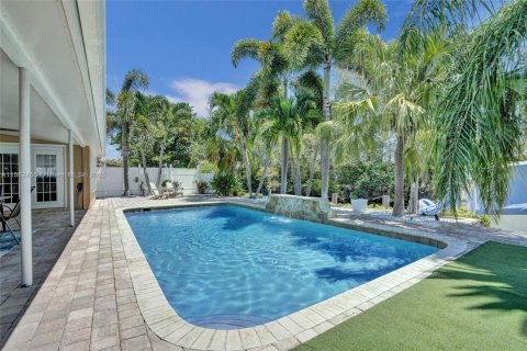 House in Pompano Beach, Florida 4 bedrooms, 189.15 sq.m. № 1890203 - photo 25