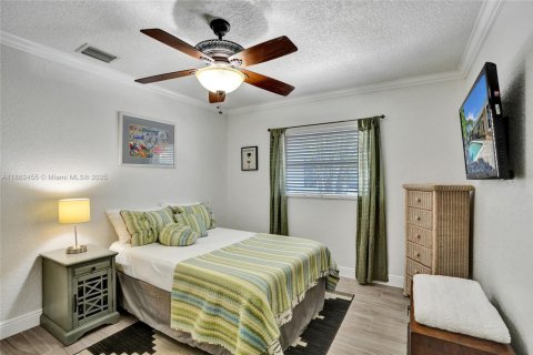 House in Pompano Beach, Florida 4 bedrooms, 189.15 sq.m. № 1890203 - photo 18
