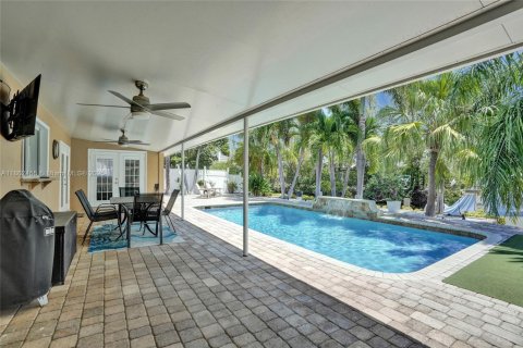House in Pompano Beach, Florida 4 bedrooms, 189.15 sq.m. № 1890203 - photo 23