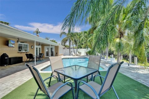 House in Pompano Beach, Florida 4 bedrooms, 189.15 sq.m. № 1890203 - photo 29