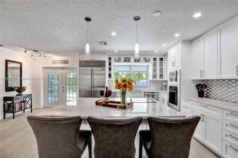 House in Pompano Beach, Florida 4 bedrooms, 189.15 sq.m. № 1890203 - photo 6
