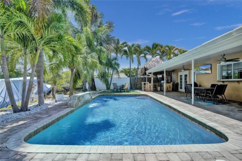 House in Pompano Beach, Florida 4 bedrooms, 189.15 sq.m. № 1890203 - photo 24
