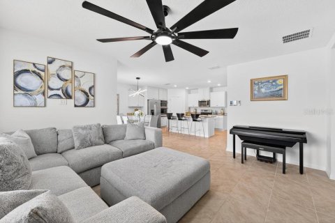 Villa ou maison à louer à Sorrento, Floride: 3 chambres, 171.5 m2 № 2096082 - photo 29