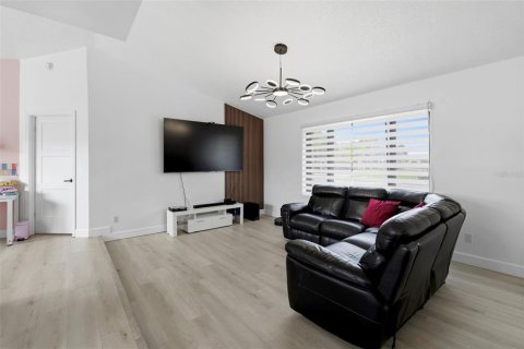 Villa ou maison à vendre à Orlando, Floride: 4 chambres, 156.35 m2 № 2303370 - photo 14