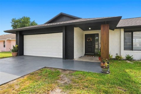 Villa ou maison à vendre à Orlando, Floride: 4 chambres, 156.35 m2 № 2303370 - photo 3
