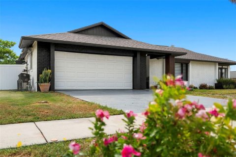 Villa ou maison à Orlando, Floride 4 chambres, 156.35 m2 № 2303370