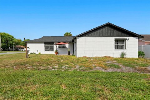 Villa ou maison à vendre à Orlando, Floride: 4 chambres, 156.35 m2 № 2303370 - photo 30