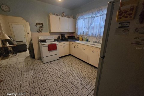 House in Tampa, Florida 2 bedrooms, 86.96 sq.m. № 2091867 - photo 4