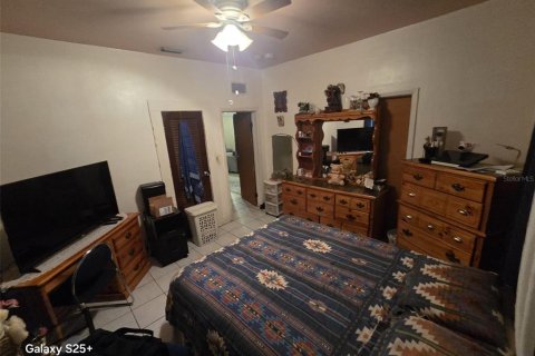 House in Tampa, Florida 2 bedrooms, 86.96 sq.m. № 2091867 - photo 13