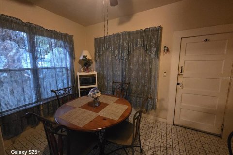 House in Tampa, Florida 2 bedrooms, 86.96 sq.m. № 2091867 - photo 6