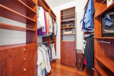 Купить кондоминиум в Майами, Флорида 3 спальни, 180.6м2, № 2008995 - фото 19