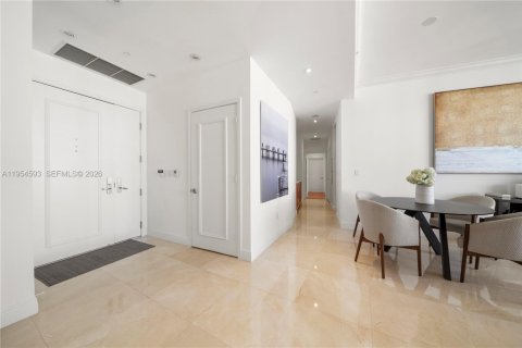 Купить кондоминиум в Майами, Флорида 3 спальни, 180.6м2, № 2008995 - фото 11