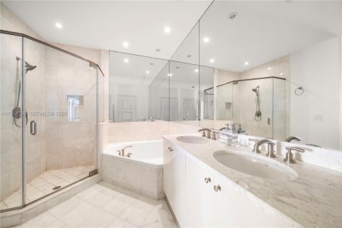 Купить кондоминиум в Майами, Флорида 3 спальни, 180.6м2, № 2008995 - фото 18