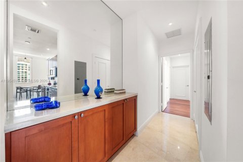 Купить кондоминиум в Майами, Флорида 3 спальни, 180.6м2, № 2008995 - фото 12