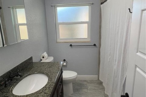 House in Tampa, Florida 3 bedrooms, 123.93 sq.m. № 1857866 - photo 16