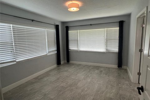House in Tampa, Florida 3 bedrooms, 123.93 sq.m. № 1857866 - photo 11