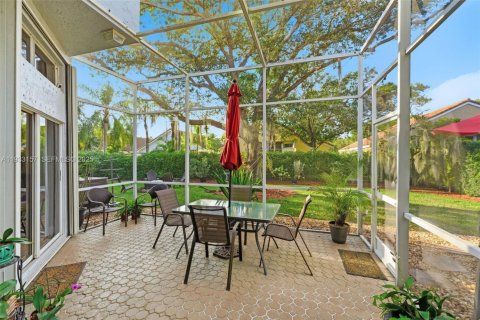 Villa ou maison à vendre à Weston, Floride: 4 chambres, 215.9 m2 № 1992092 - photo 28