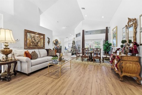 Купить виллу или дом в Уэстон, Флорида 4 спальни, 215.9м2, № 1992092 - фото 5