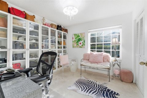 Villa ou maison à vendre à Weston, Floride: 4 chambres, 215.9 m2 № 1992092 - photo 20