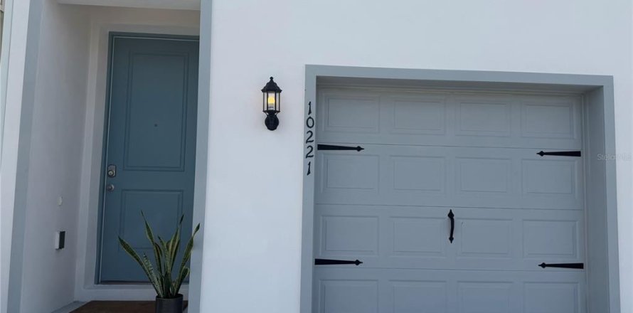 Apartment in Orlando, Florida 1 bedroom, 83.61 sq.m. № 2315316