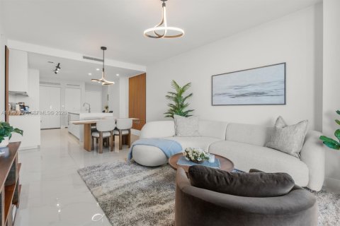 Condominio en alquiler en Miami, Florida, 1 dormitorio, 100.8 m2 № 2020274 - foto 8