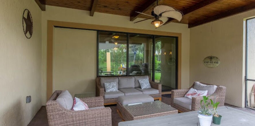 House in Wellington, Florida 3 bedrooms, 237.92 sq.m. № 1208854