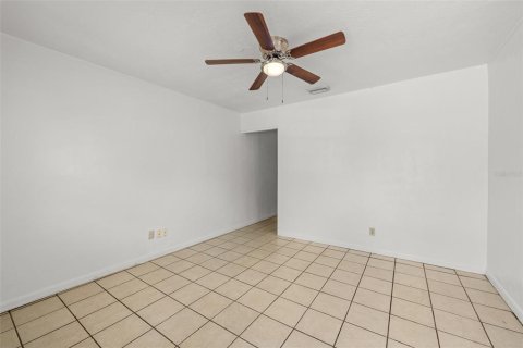 Duplex in Clearwater, Florida 4 bedrooms, 115.94 sq.m. № 1870568 - photo 6