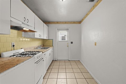 Duplex in Clearwater, Florida 4 bedrooms, 115.94 sq.m. № 1870568 - photo 9