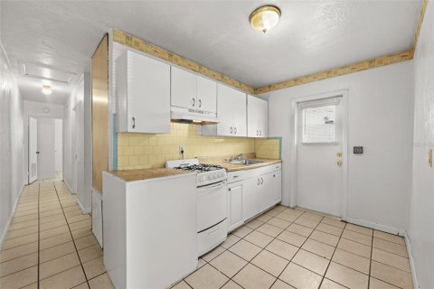 Duplex in Clearwater, Florida 4 bedrooms, 115.94 sq.m. № 1870568 - photo 8