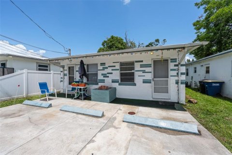Duplex in Clearwater, Florida 4 bedrooms, 115.94 sq.m. № 1870568 - photo 3
