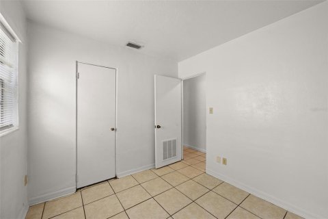 Duplex in Clearwater, Florida 4 bedrooms, 115.94 sq.m. № 1870568 - photo 15