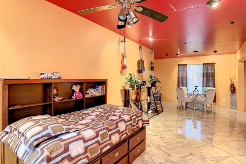 House in Punta Gorda, Florida 4 bedrooms, 431.16 sq.m. № 1907030 - photo 28