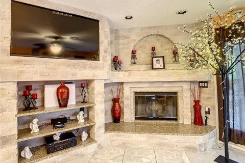 House in Punta Gorda, Florida 4 bedrooms, 431.16 sq.m. № 1907030 - photo 19