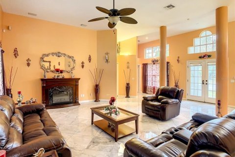 House in Punta Gorda, Florida 4 bedrooms, 431.16 sq.m. № 1907030 - photo 7