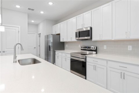 House in North Port, Florida 4 bedrooms, 214.23 sq.m. № 1866443 - photo 5