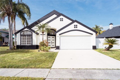 Villa ou maison à vendre à Orlando, Floride: 4 chambres, 177.54 m2 № 1529884 - photo 1