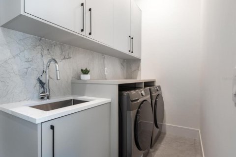 Снять в аренду виллу или дом в Сарасота, Флорида 11 комнат, 358.97м2, № 2104390 - фото 28