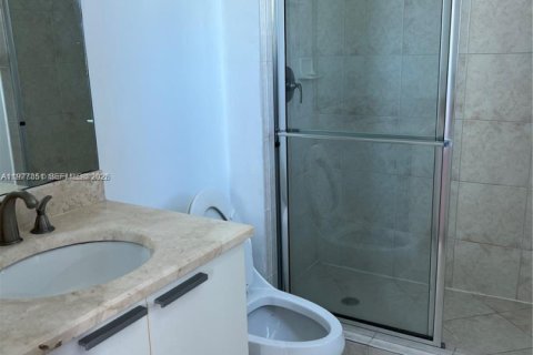 Condo in North Miami, Florida, 3 bedrooms  № 2042131 - photo 6