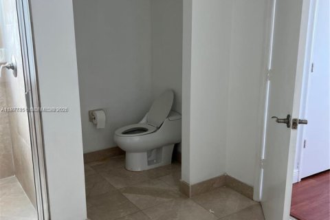 Condo in North Miami, Florida, 3 bedrooms  № 2042131 - photo 14