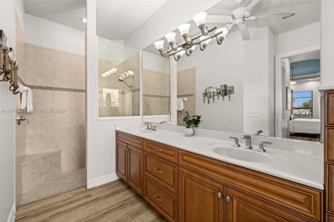 House in Cape Coral, Florida 3 bedrooms, 258.36 sq.m. № 2049752 - photo 24