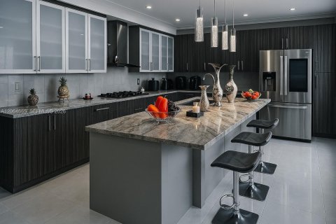 Casa en Miami, Florida 4 dormitorios, 69.58 m2 № 2281775