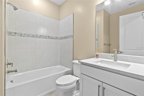 Villa ou maison à vendre à North Port, Floride: 2 chambres, 131.18 m2 № 1603061 - photo 8