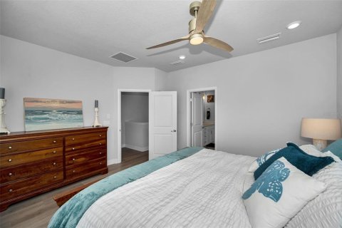 Townhouse in Sarasota, Florida 3 bedrooms, 195.84 sq.m. № 2201750 - photo 24
